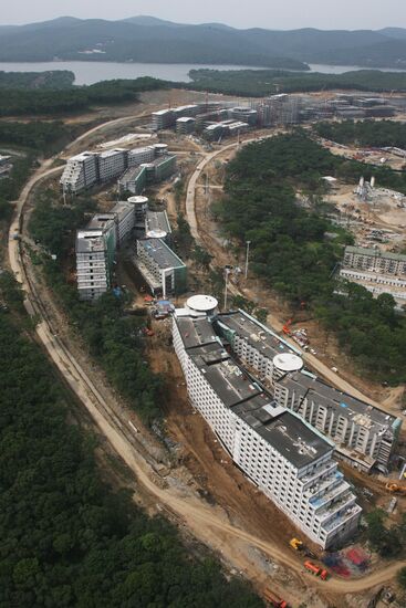 Строящийся Дальневосточный федеральный университет