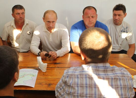 Владимир Путин пообщался с дальнобойщиками