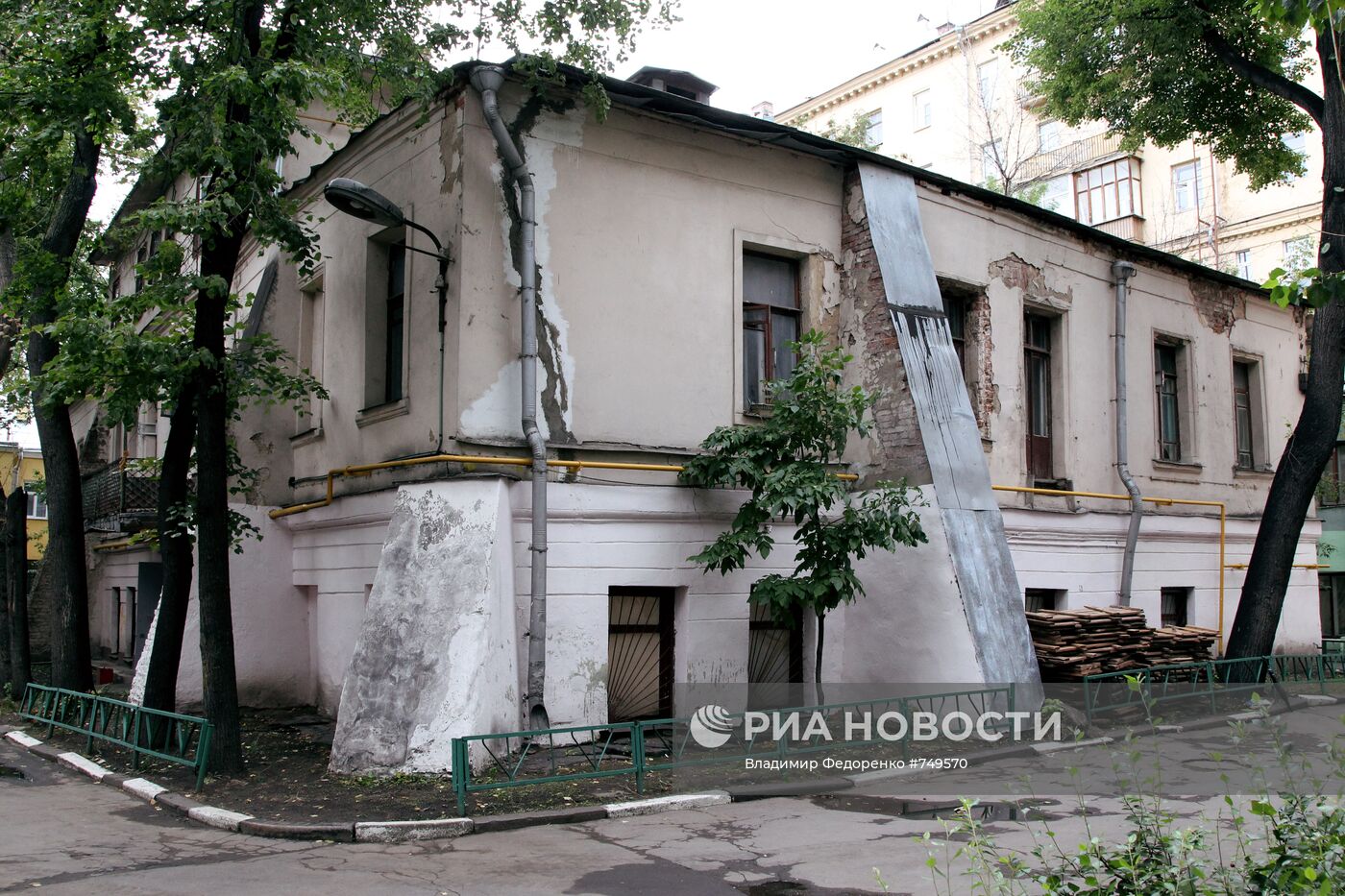Остановлены работы по сносу усадьбы Волконских в Москве