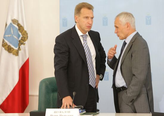 Игорь Шувалов и Григорий Рапота