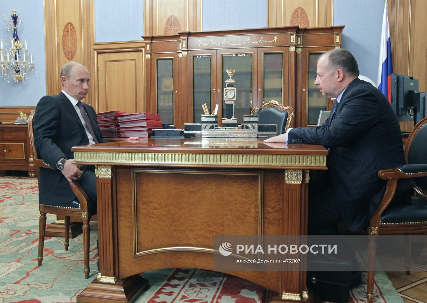 Владимир Путин провел рабочую встречу с Владимиром Лисиным