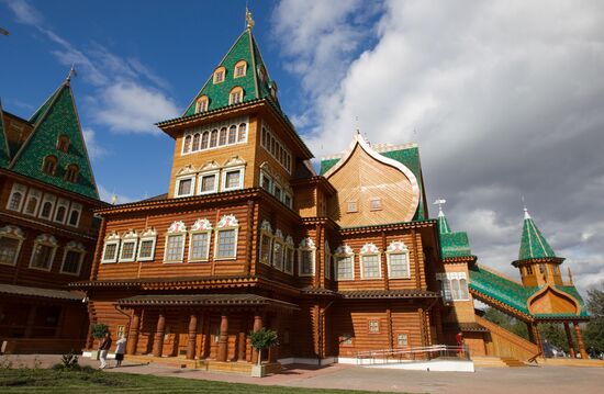 Воссозданный дворец царя Алексея Михайловича