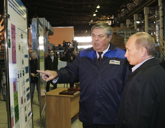 Рабочая поездка премьер-министра РФ Владимира Путина в Ижевск