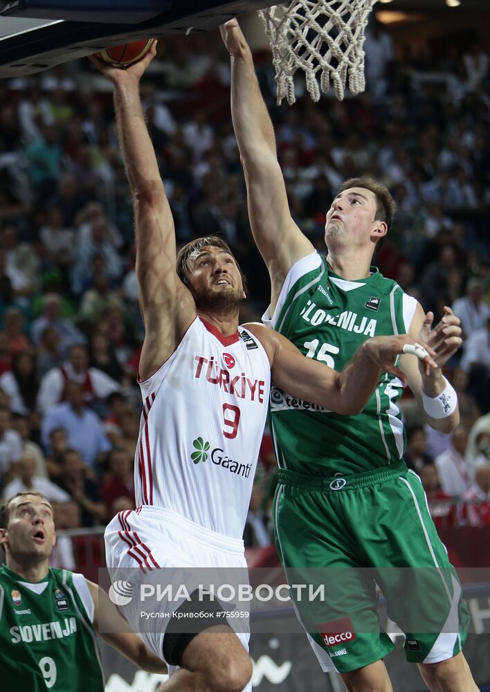 Баскетбол. ЧМ 2010. Мужчины. Матч Турция - Словения