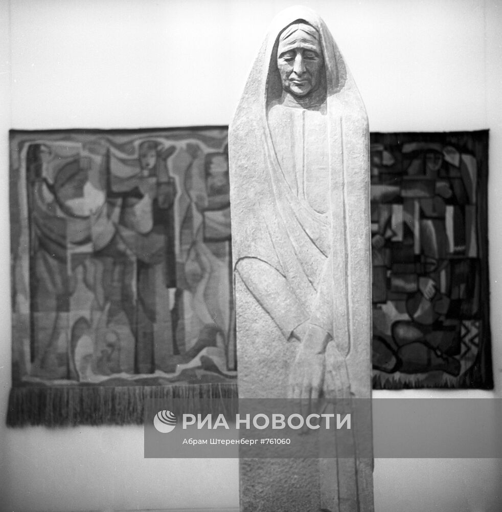 К. Д. Алекперов "Мать отважных"