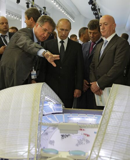 В. Путин на IX Международном инвестиционном форуме "Сочи-2010"