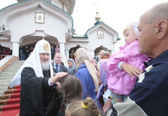 Патриарх Кирилл во время встречи с прихожанами