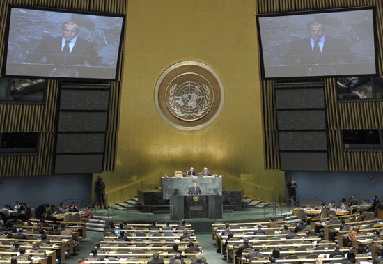 С. Лавров принимает участие в 65-й сессии Генассамблеи ООН