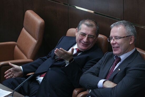 Оганес Оганян и Вячеслав Фетисов