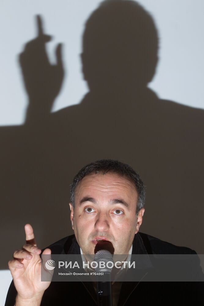 Александр Роднянский