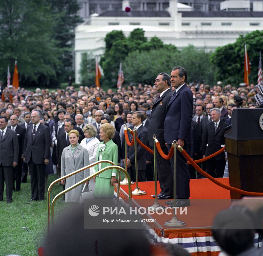 Леонид Брежнев и Ричард Никсон