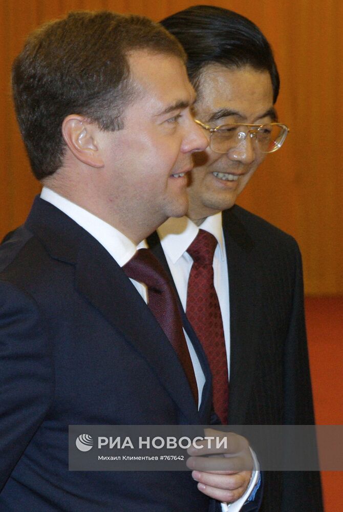 Официальный визит Дмитрия Медведева в Китай. Второй день