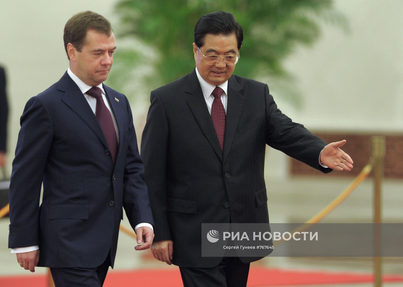 Официальный визит Дмитрия Медведева в Китай. Второй день