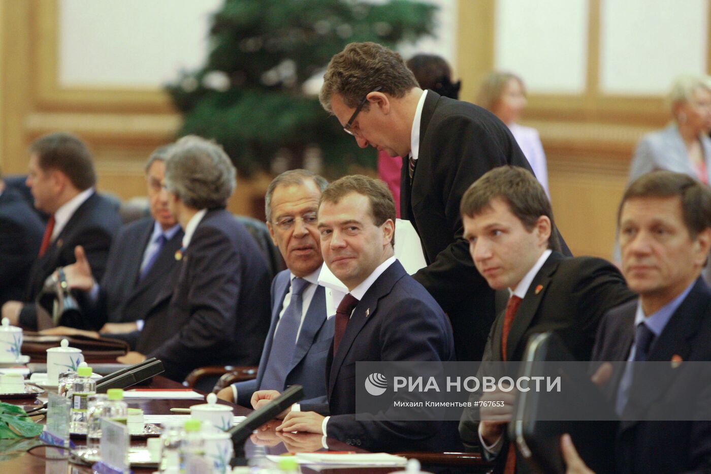 Официальный визит Дмитрия Медведева в Китай. Второй день