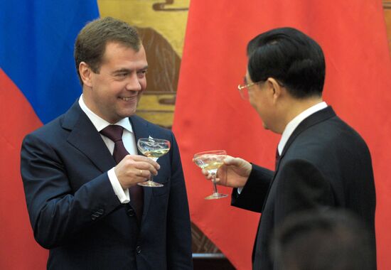 Официальный визит Дмитрия Медведева в Китай. Второй день