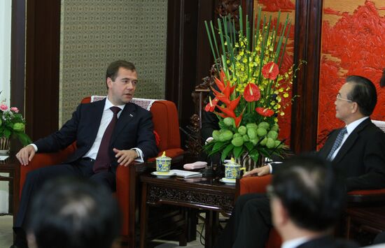 Официальный визит Дмитрия Медведева в Китай. Второй день