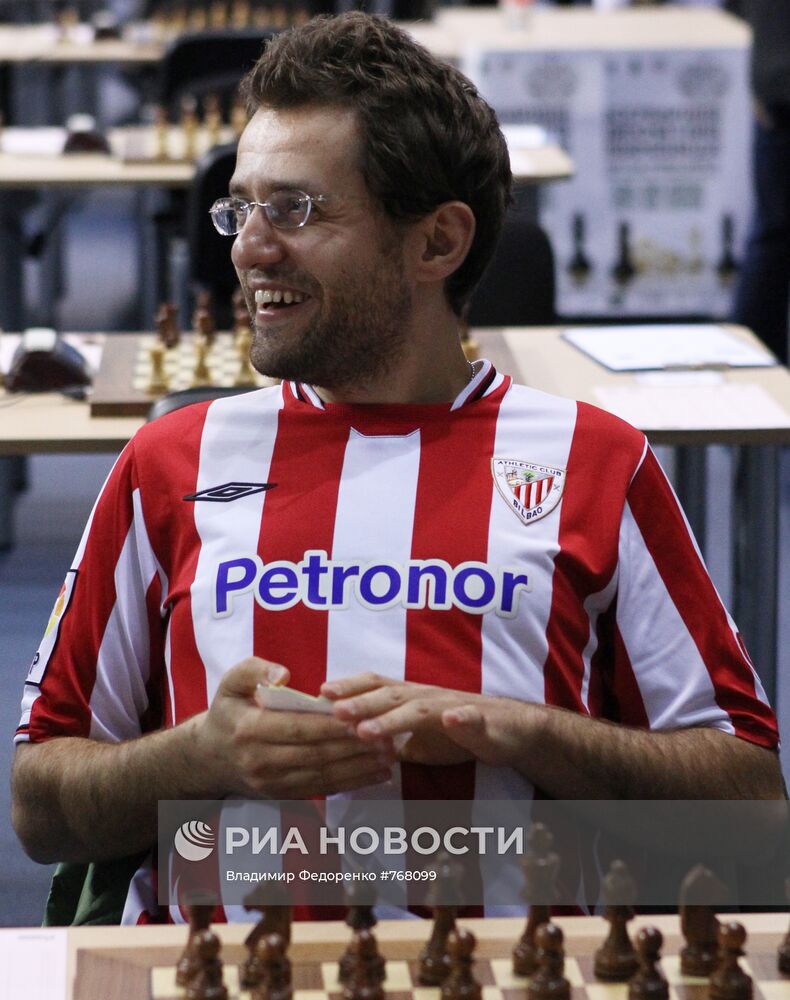 Левон Аронян