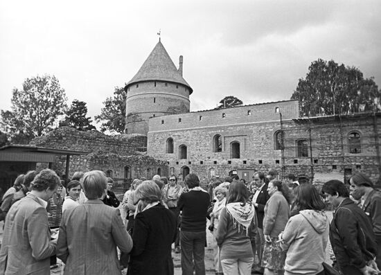 Участники фестиваля дружбы в Тракайском замке