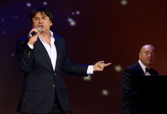 Александр Серов, Игорь Крутой