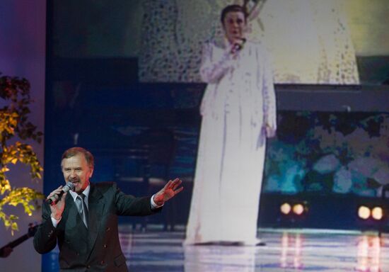 Леонид Серебренников