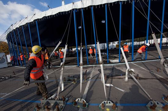 Установка большого купола Cirque du Soleil