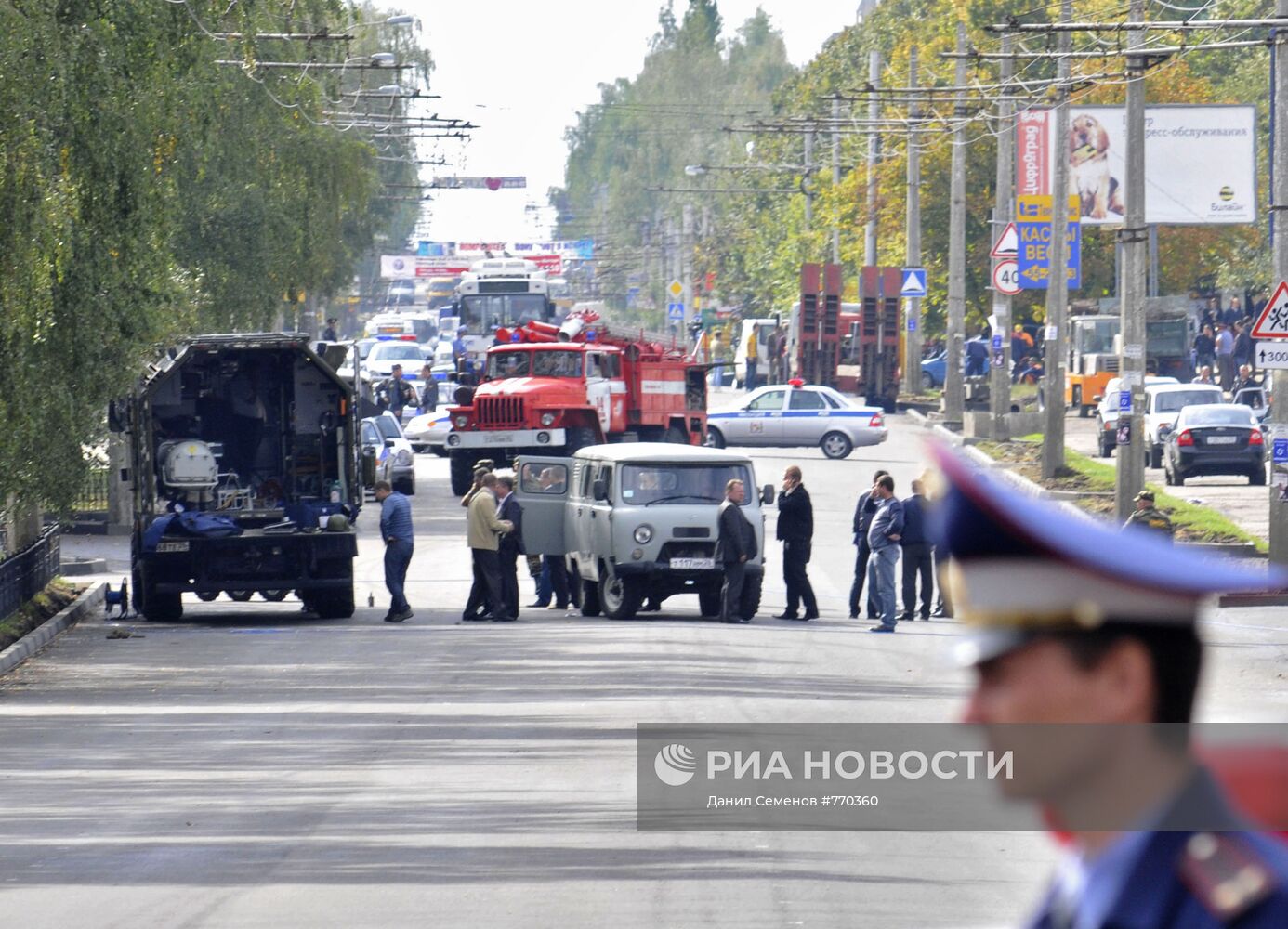 Автомобиль со взрывчаткой обнаружили возле кафе в Ставрополе