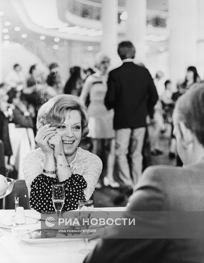 Кадр из фильма "Анна и командор"