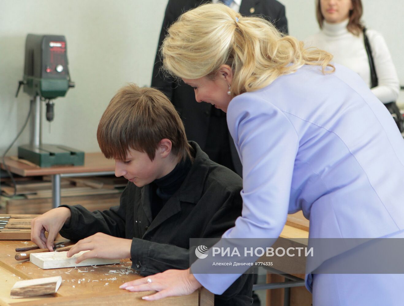 С. Медведева посетила школу, где училась вместе с Д.Медведевым