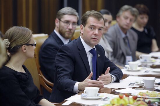 Д. Медведев встретился с лауреатами конкурса "Учитель года-2010"