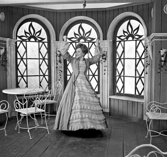 Кадр из фильма "Дядюшкин сон"