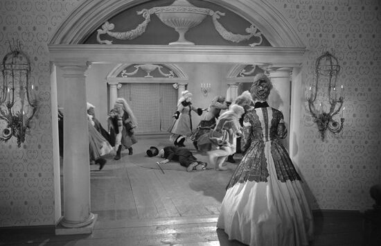 Кадр из фильма "Дядюшкин сон"