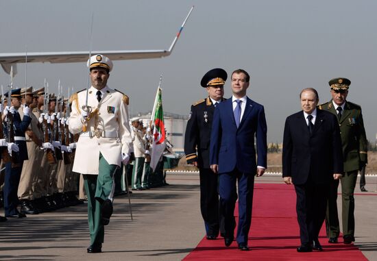 Официальный визит Дмитрия Медведева в Алжир