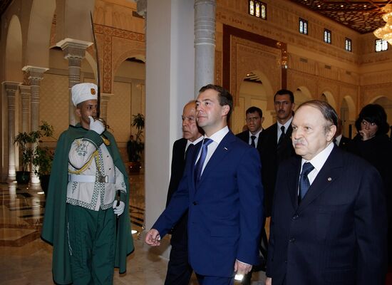 Официальный визит Дмитрия Медведева в Алжир