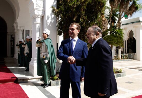 Официальный визит Дмитрия Медведева в Алжир