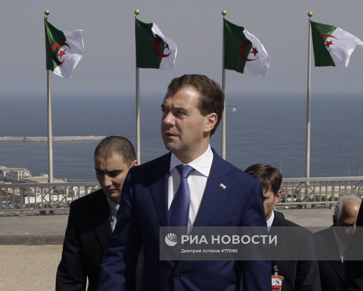 Официальный визит Дмитрия Медведева в Алжир