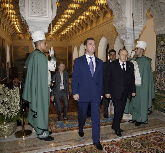 Официальный визит Дмитрия Медведева в Алжир