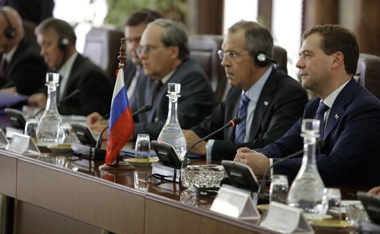 Официальный визит Дмитрия Медведева в Алжир