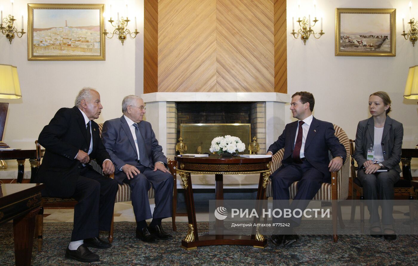 Официальный визит Дмитрия Медведева в Алжир
