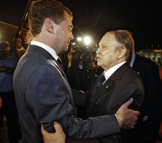 Официальный визит Дмитрия Медведева в Алжир