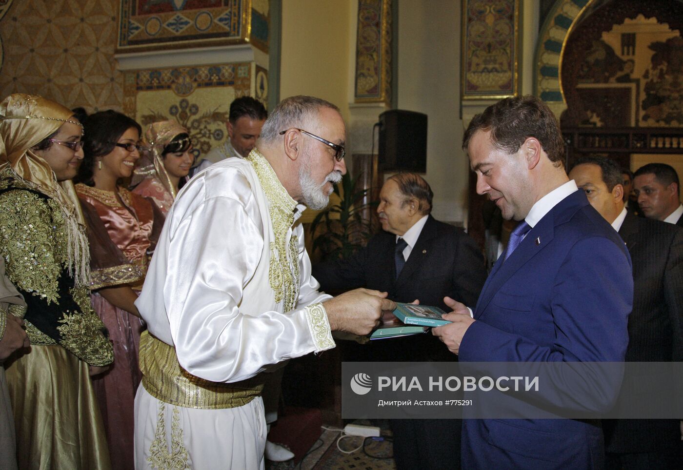 Официальный визит Дмитрия Медведева в Алжир