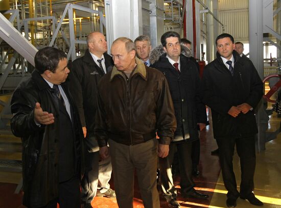 Владимир Путин посетил Юрхаровское месторождение