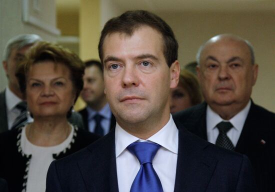 Президент РФ побывал в доме престарелых для ветеранов труда