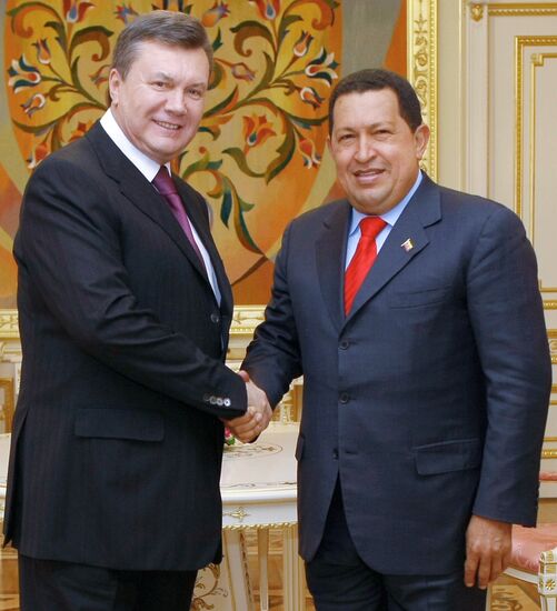 Встреча президентов Украины и Венесуэлы В.Януковича и У.Чавеса
