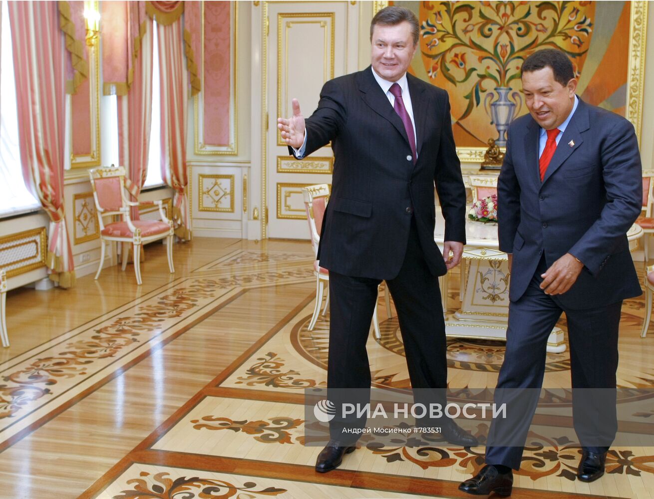 Встреча Президентов Украины и Венесуэлы В.Януковича и У.Чавеса
