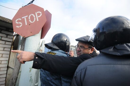 Митинг протеста против сноса гаражей в Санкт-Петербурге