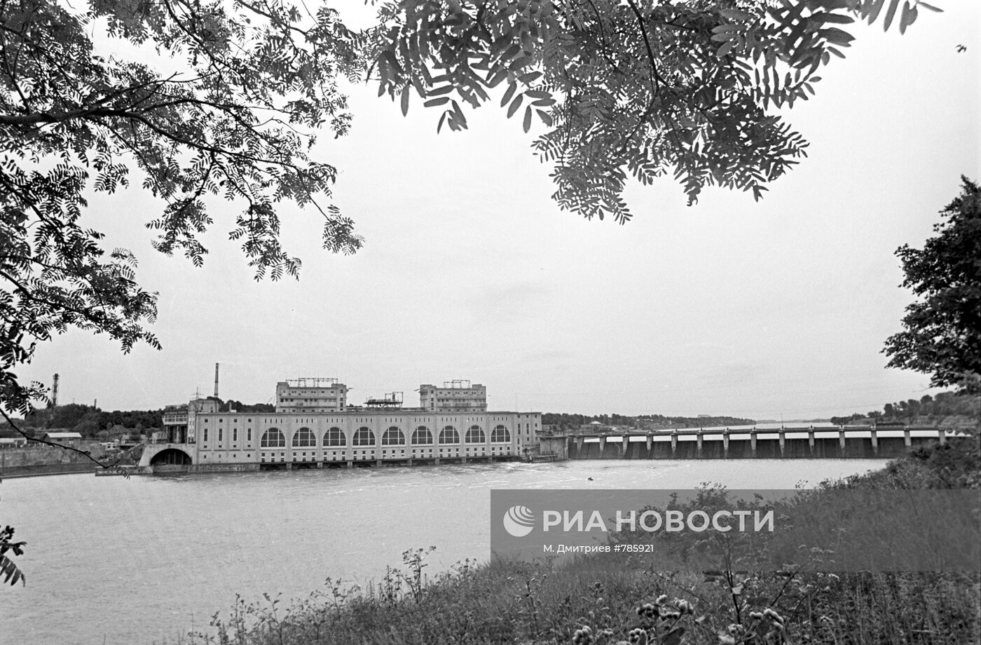 Волховская ГЭС имени В.И. Ленина на реке Волхов