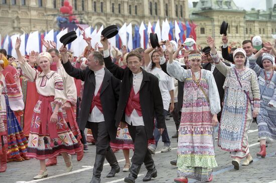 Парад в честь Дня России