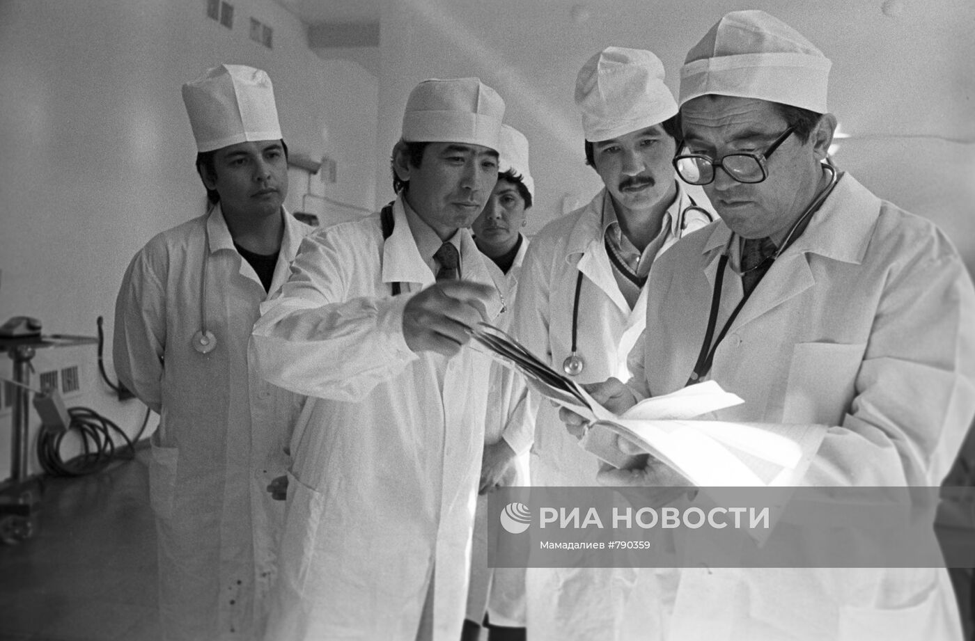 Руководитель Киргизского НИИ кардиологии М. М. Миррахимов