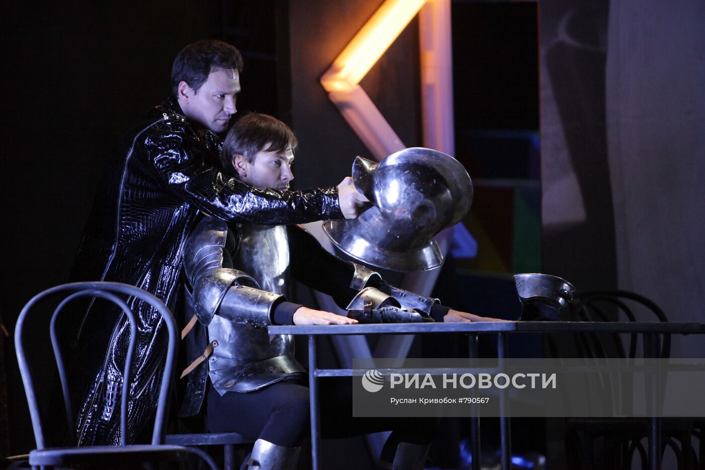 Генеральный прогон спектакля "Король-Арлекин"