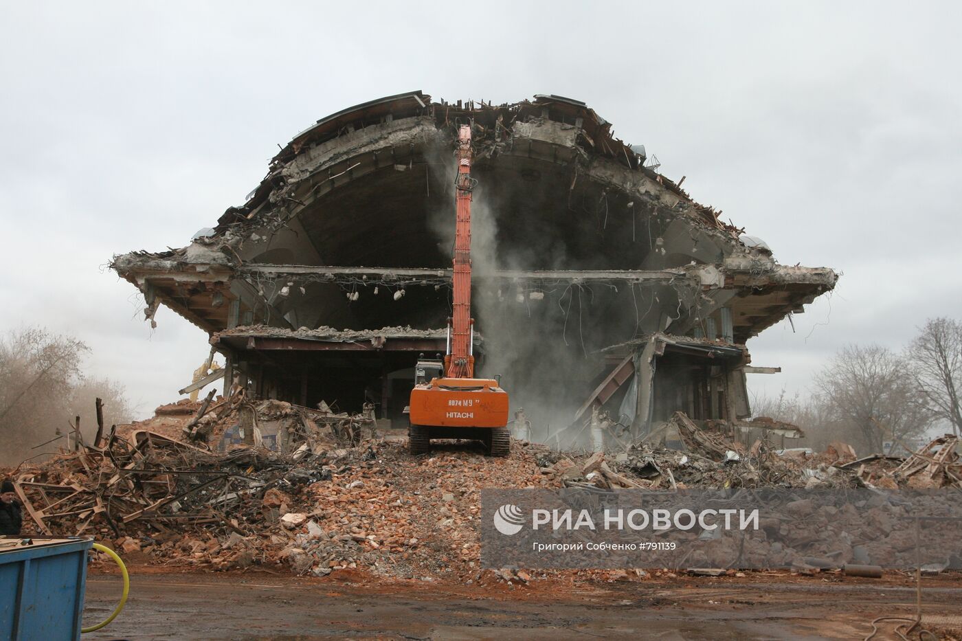 Снос бассейна "Динамо" в Петровском парке